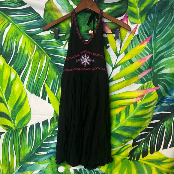 GUC Hollister XS Black Boho Halter Embroidered Low Back Spring Summer Goth Dress - Picture 2 of 10